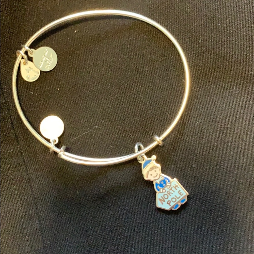 Bracelet